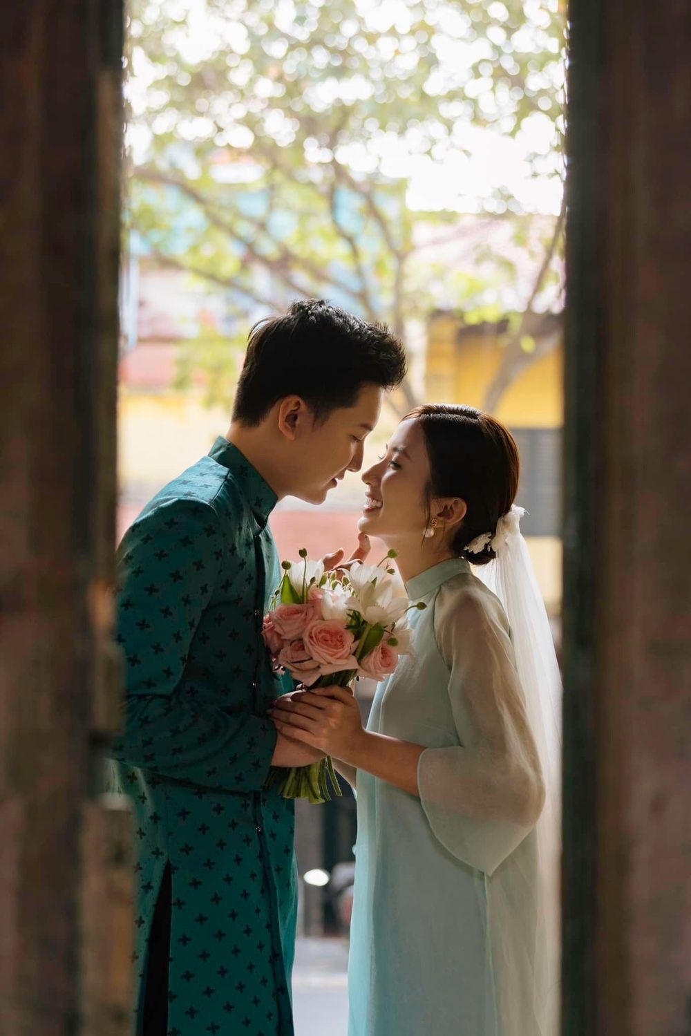 Ảnh cưới đầy thơ mộng của diễn viên Ngọc Huyền 'Thương ngày nắng về' Ảnh cưới đầy thơ mộng của diễn viên Ngọc Huyền 'Thương ngày nắng về'