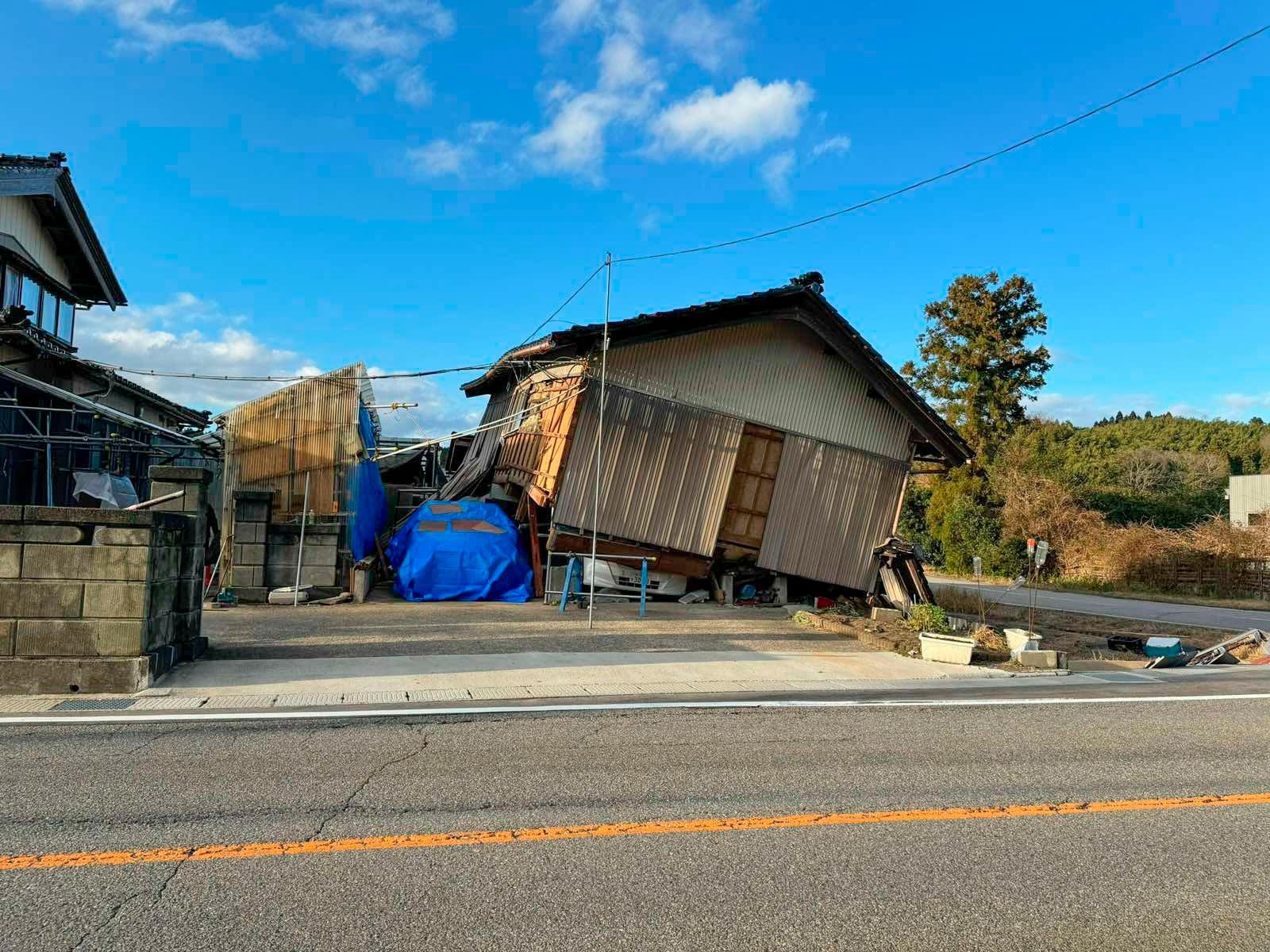“Ishikawa đón chúng tôi với bầu trời trong xanh cùng những làn mây trắng nhẹ nhàng, nắng đẹp”.