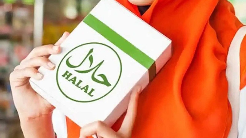 Hơn 50 quốc gia muốn 'bắt tay' với Indonesia trong lĩnh vực sản phẩm Halal Hơn 50 quốc gia muốn 'bắt tay' với Indonesia trong lĩnh vực sản phẩm Halal