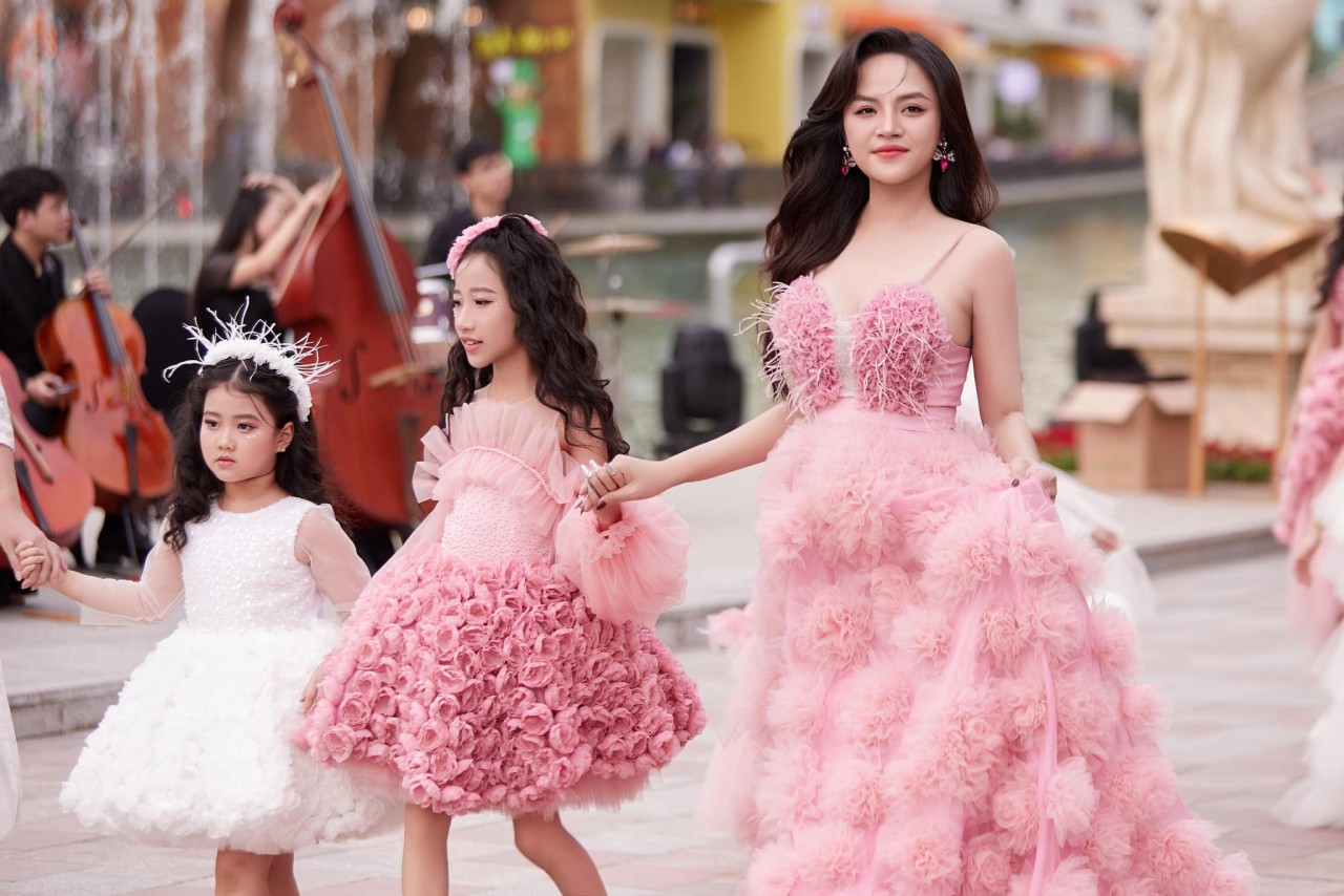 Diễn viên Thu Quỳnh đẹp tựa nàng thơ