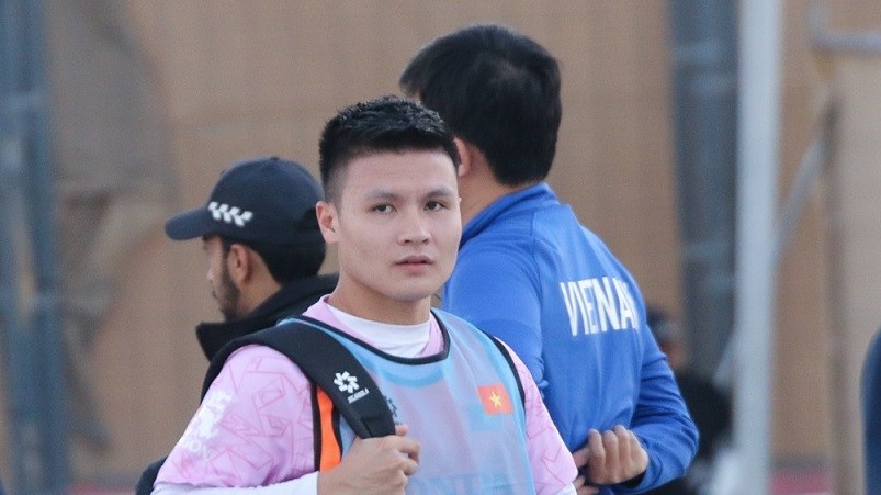 Báo châu Á: Đội tuyển Việt Nam có thể vượt qua vòng bảng Asian Cup 2023, Quang Hải là tài năng bóng đá