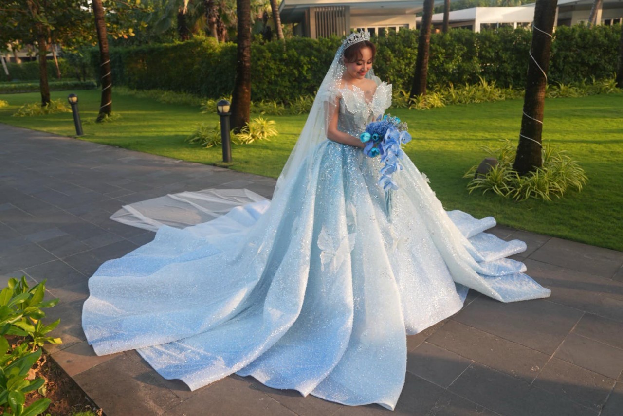 Khoảnh khắc hạnh phúc của Vân hugo