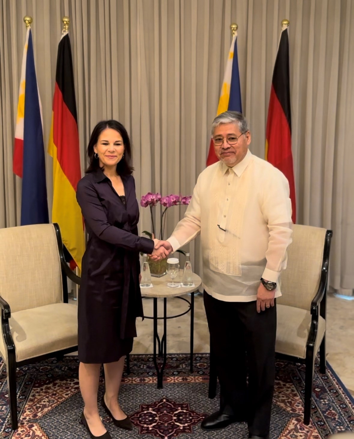 Điểm tin thế giới sáng 12/1: Malaysia- Singapore lập đặc khu kinh tế chung Điểm tin thế giới sáng 12/1: Malaysia- Singapore lập đặc khu kinh tế chung