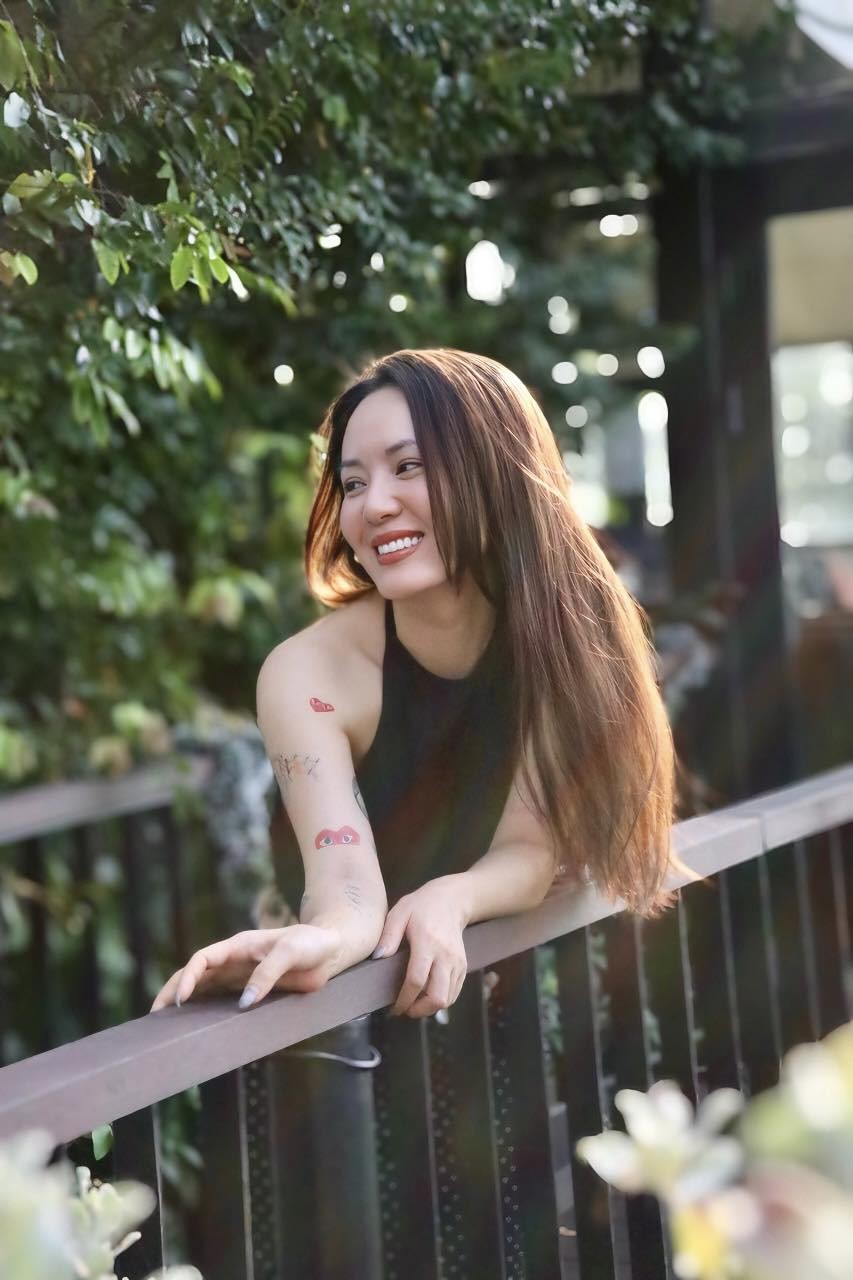 Ca sĩ Phương Linh