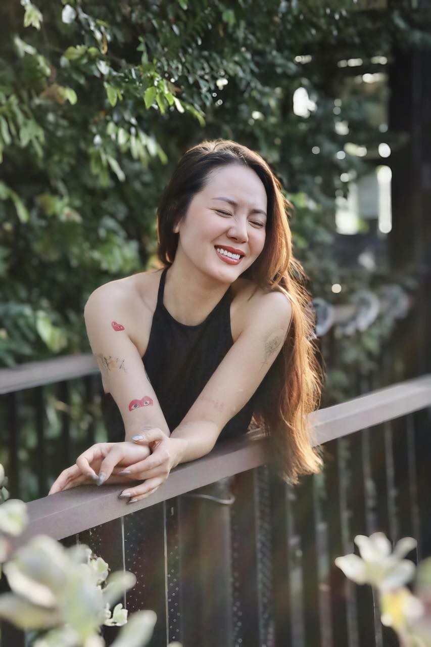 Ca sĩ Phương Linh