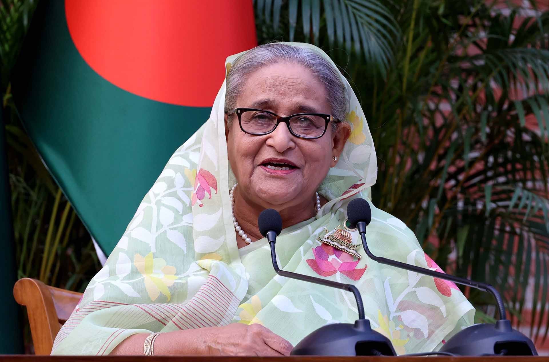 Thủ tướng Bangladesh Sheikh Hasina phát biểu tại Dhaka ngày 8/1. (Nguồn: THX) Thủ tướng Bangladesh Sheikh Hasina phát biểu tại Dhaka ngày 8/1. (Nguồn: THX)