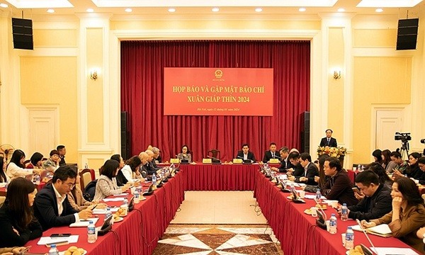 Giá chung cư có xu hướng tiếp tục tăng giá, thị trường gần như không có dự án phân khúc căn hộ bình dân Giá chung cư có xu hướng tiếp tục tăng giá, thị trường gần như không có dự án phân khúc căn hộ bình dân