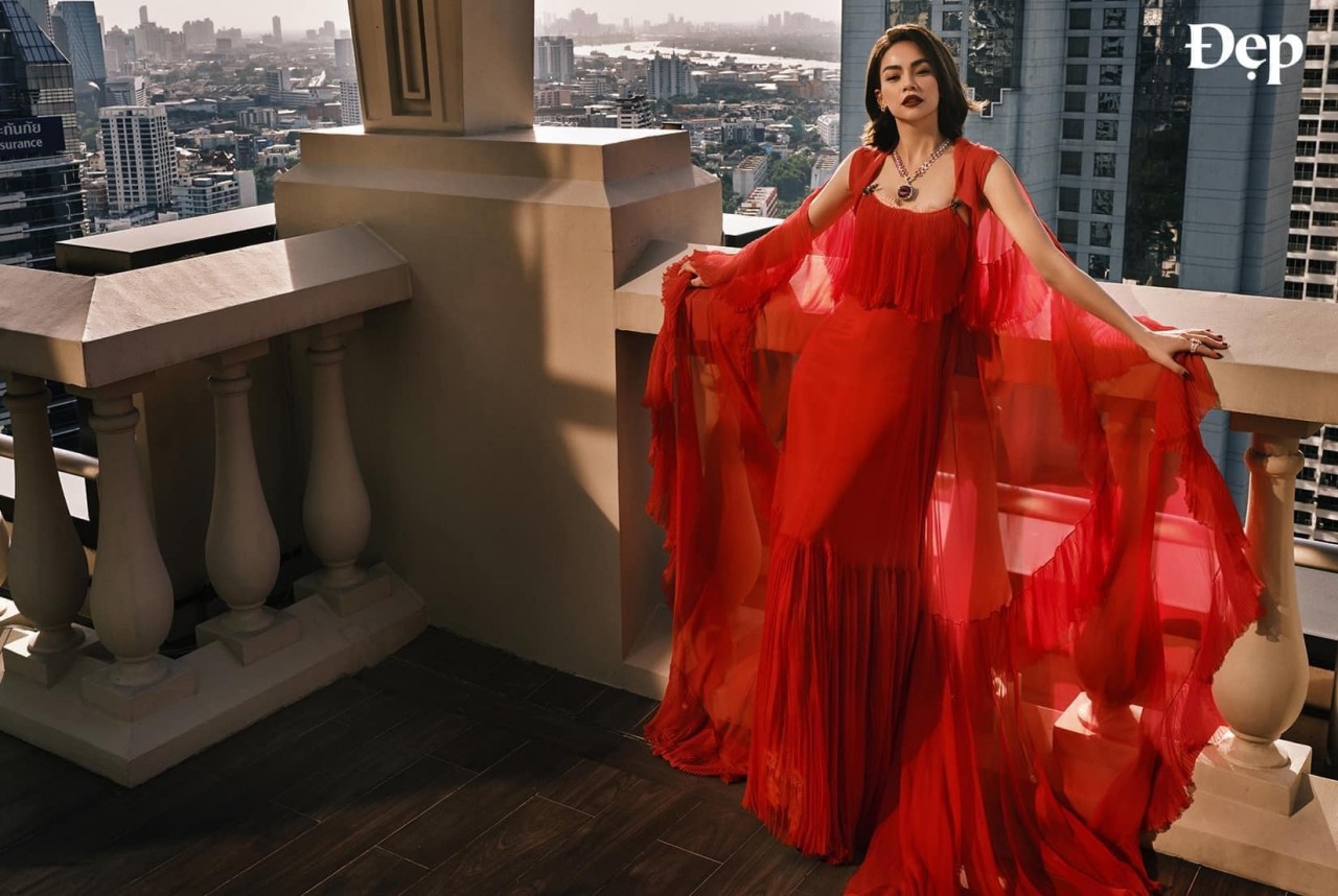 'Nữ hoàng giải trí' Hồ Ngọc Hà