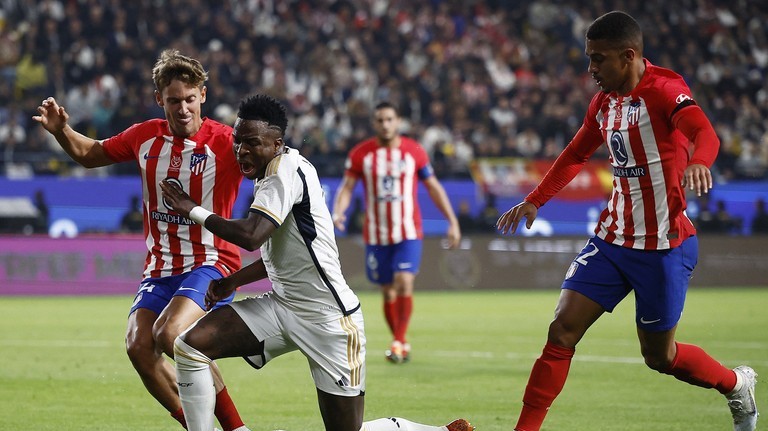 Tin chuyển nhượng: MU 'mơ' về chữ ký của Vinicius, Arsenal hướng tầm ngắm đến Borja Mayoral