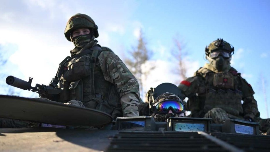 Cựu Thủ tướng Ba Lan thừa nhận lợi thế của Nga, Ukraine đang sai hướng