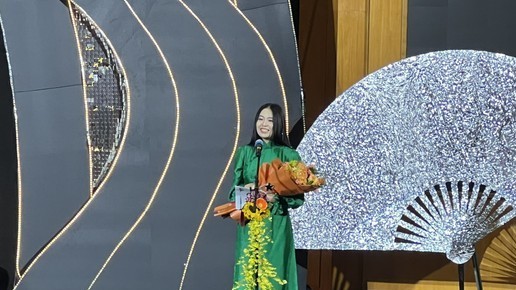 Hoàng Thùy Linh là ca sĩ nổi bật của năm