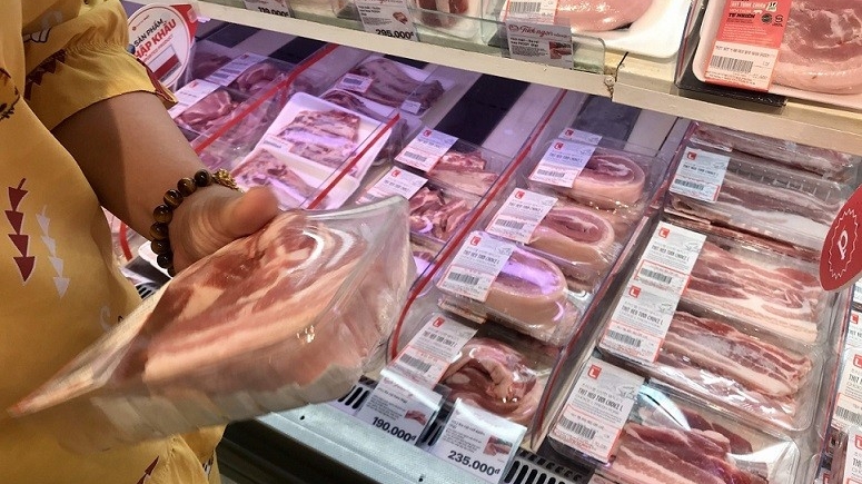 Giá heo hơi hôm nay 1/9 nhích nhẹ tại miền Bắc, người chăn nuôi 'vỗ béo không kịp bán'