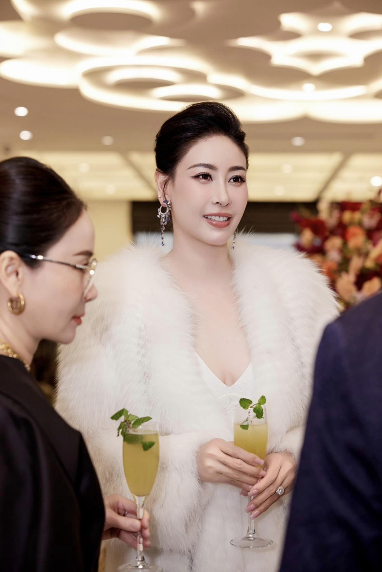 Hoa hậu Hà Kiều Anh