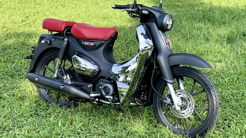 Cận cảnh Honda Super Cub C125 Disney Limited Edition vừa về Việt Nam