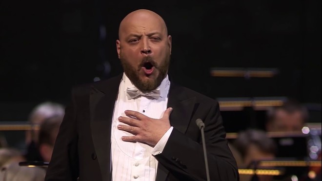 Danh ca baritone hàng đầu thế giới lần đầu tiên đến Việt Nam Danh ca baritone hàng đầu thế giới lần đầu đến Việt Nam, trình diễn tại Nhà hát Hồ Gươm