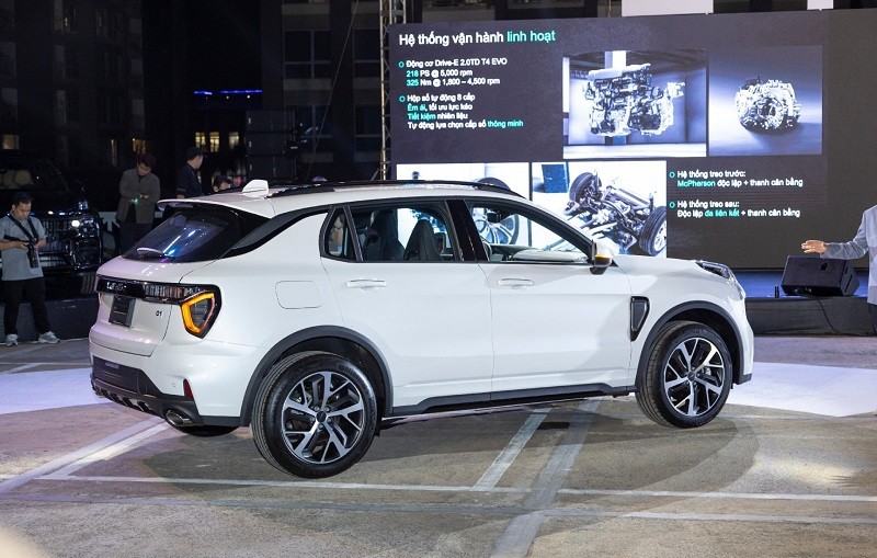 Cận cảnh xe Trung Quốc Lynk & Co 01 ra mắt tại Việt Nam, giá 999 triệu đồng