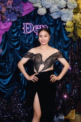 Nhan sắc ngọt ngào của hot girl bóng đá Việt Nam Hoàng Thị Loan Nhan sắc ngọt ngào của hot girl bóng đá Việt Nam Hoàng Thị Loan