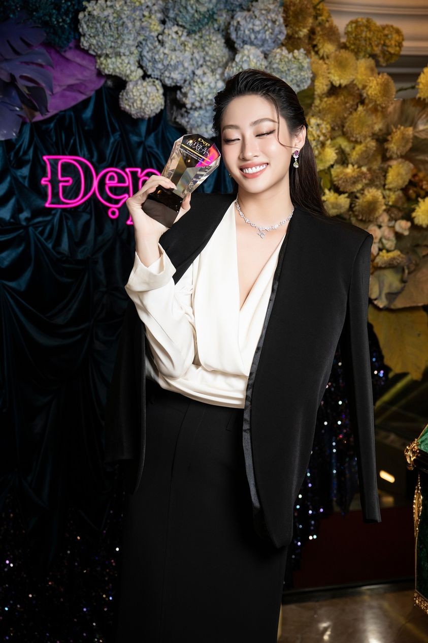 Hoa hậu Lương Thùy Linh