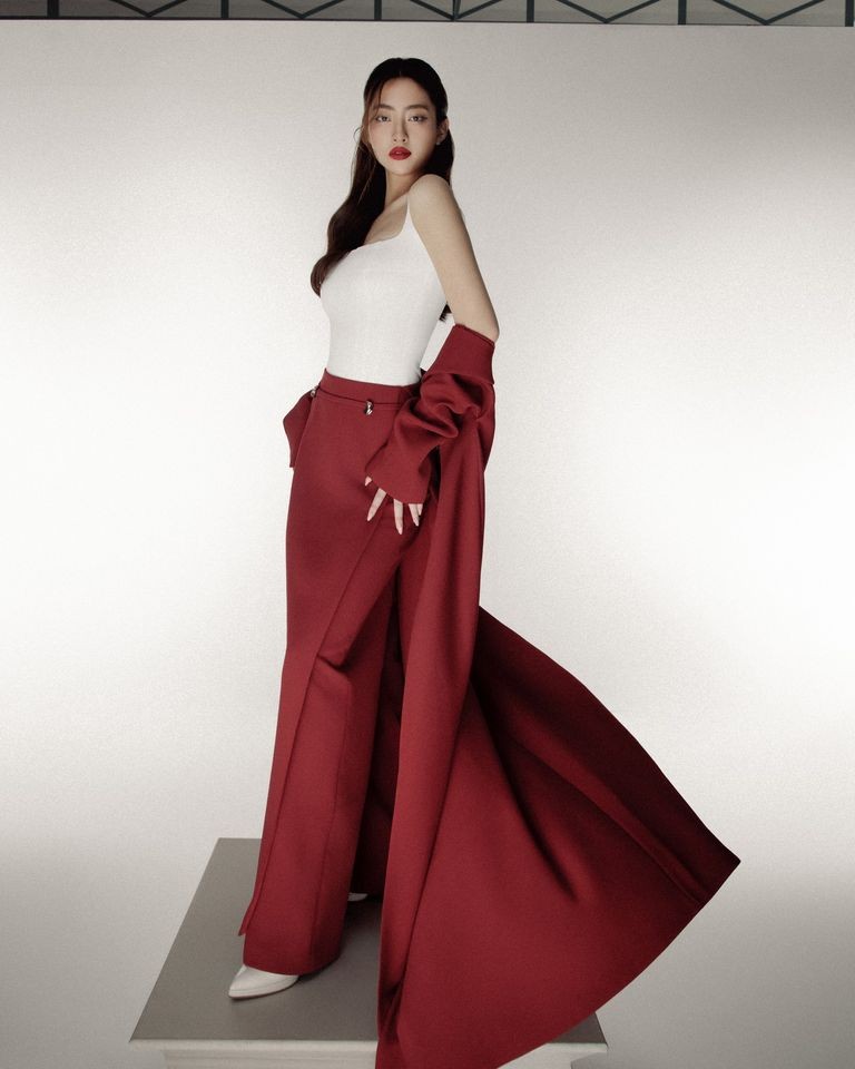 Hoa hậu Lương Thùy Linh