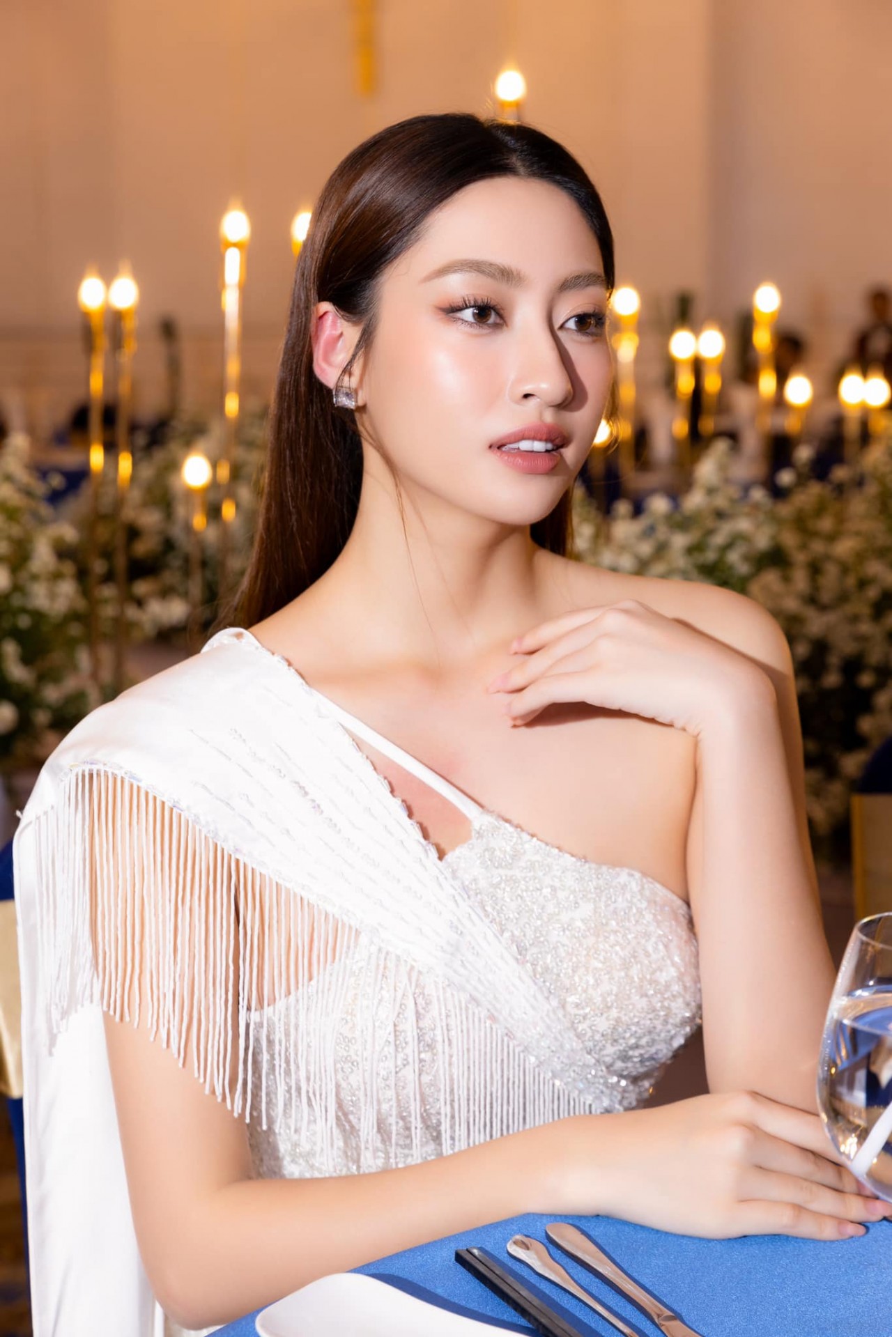 Hoa hậu Lương Thùy Linh