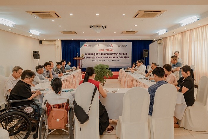 Mở cánh cổng vào thế giới số cho người khuyết tật Thế giới kỹ thuật số bình đẳng, an toàn cho người khuyết tật