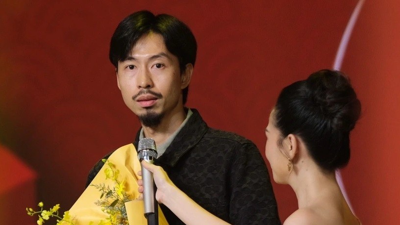 Rapper Đen Vâu được vinh danh hai lần tại lễ trao giải Mai Vàng 2023