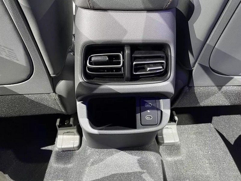 Cận cảnh Hyundai Creta 2024 vừa ra mắt tại Ấn Độ, giá từ 324 triệu đồng