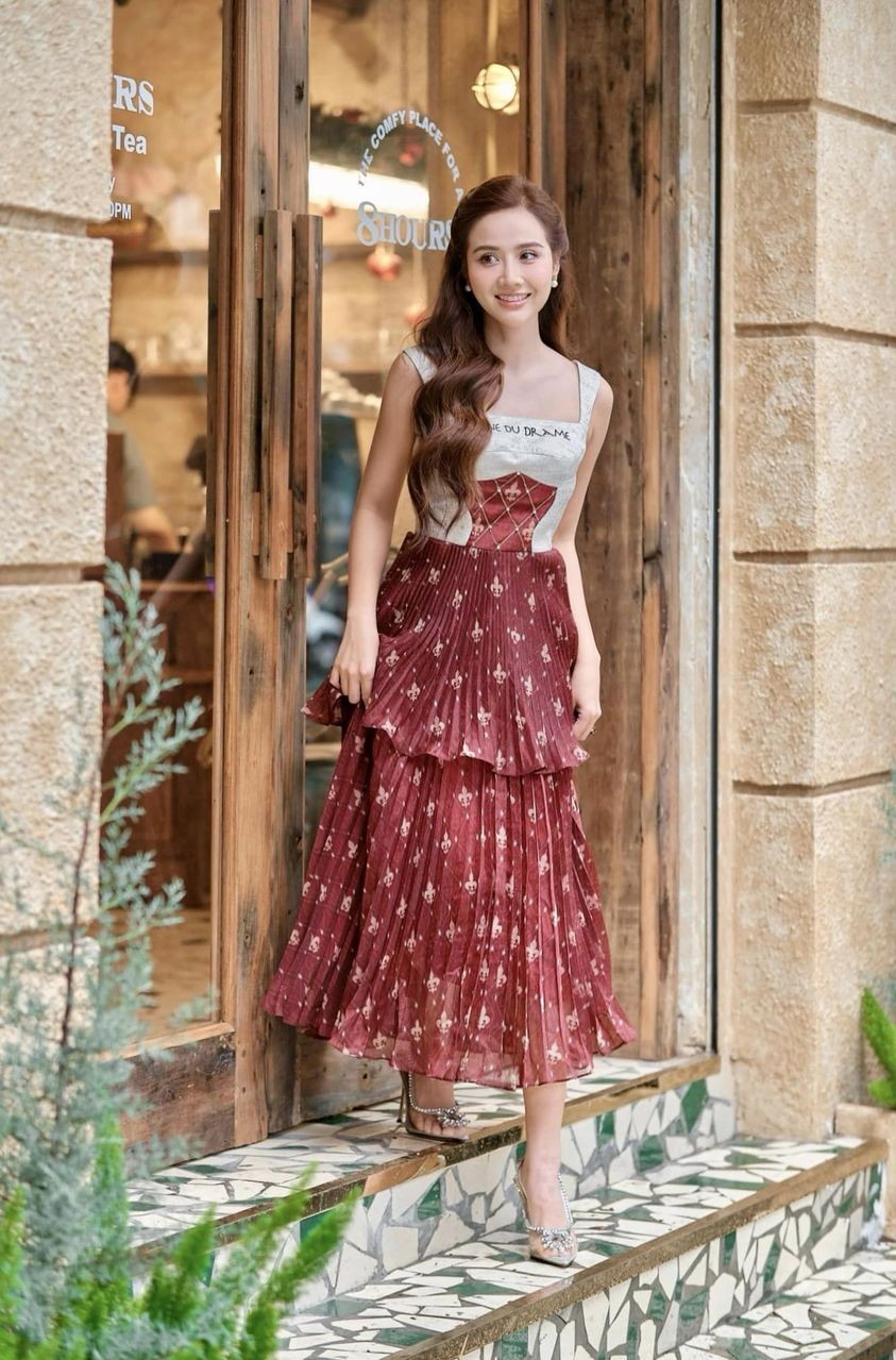 So bì nhan sắc của 3 nữ diễn viên Chúng ta của 8 năm sau: Huyền Lizzie, Quỳnh Kool, Thùy Anh So bì nhan sắc của 3 nữ diễn viên Chúng ta của 8 năm sau: Huyền Lizzie, Quỳnh Kool, Thùy Anh