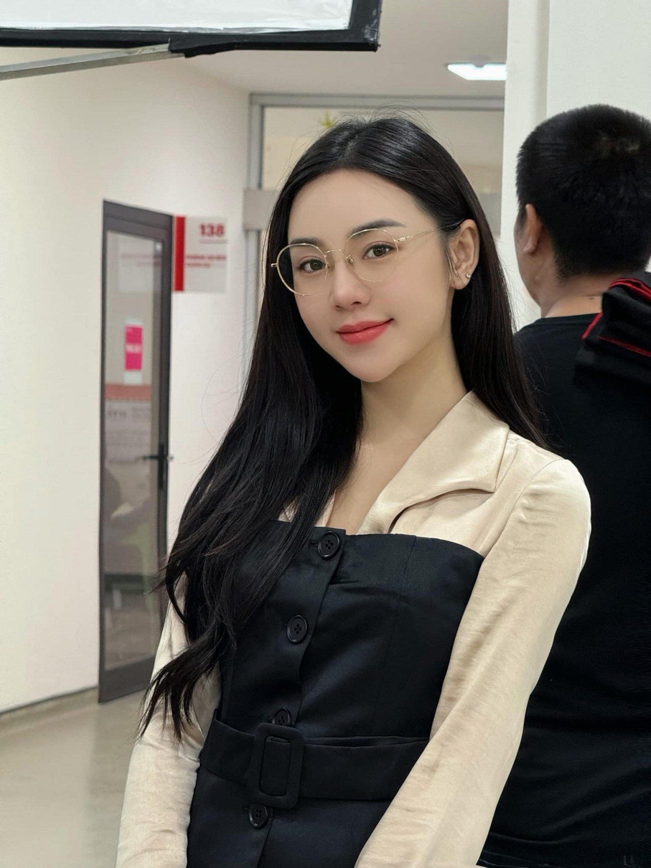 So bì nhan sắc của 3 nữ diễn viên Chúng ta của 8 năm sau: Huyền Lizzie, Quỳnh Kool, Thùy Anh So bì nhan sắc của 3 nữ diễn viên Chúng ta của 8 năm sau: Huyền Lizzie, Quỳnh Kool, Thùy Anh