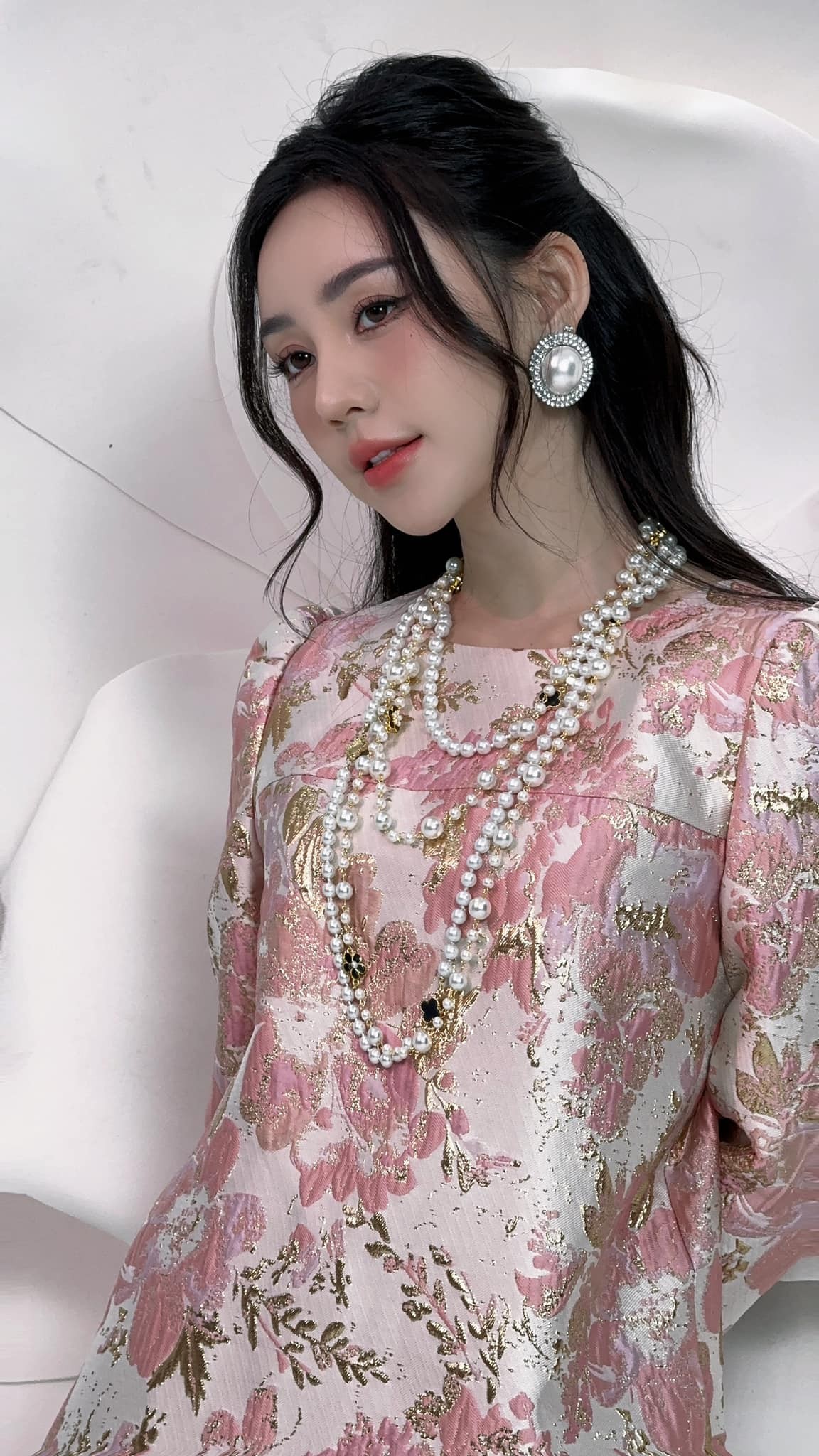 So bì nhan sắc của 3 nữ diễn viên Chúng ta của 8 năm sau: Huyền Lizzie, Quỳnh Kool, Thùy Anh So bì nhan sắc của 3 nữ diễn viên Chúng ta của 8 năm sau: Huyền Lizzie, Quỳnh Kool, Thùy Anh