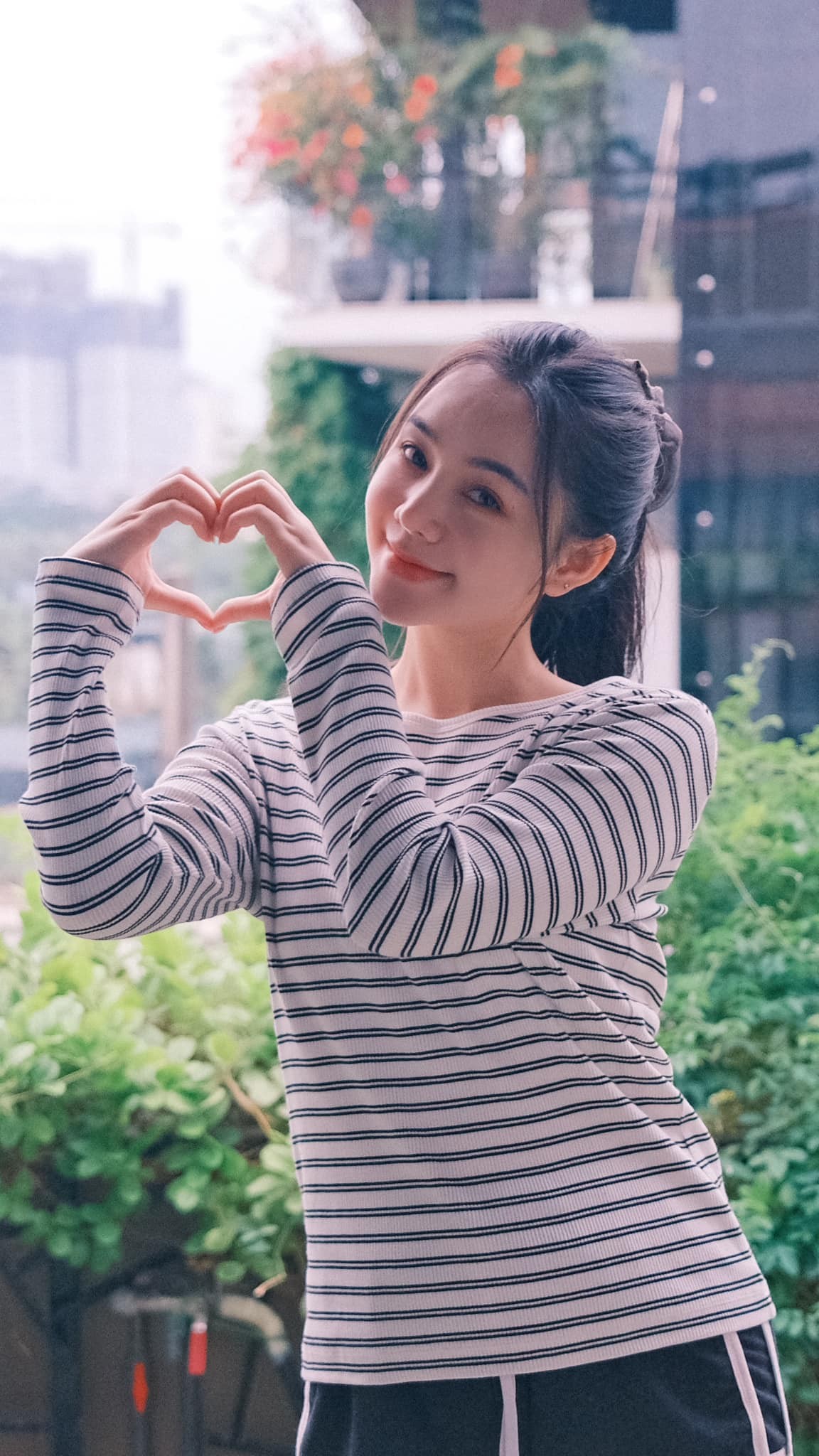 So bì nhan sắc của 3 nữ diễn viên Chúng ta của 8 năm sau: Huyền Lizzie, Quỳnh Kool, Thùy Anh So bì nhan sắc của 3 nữ diễn viên Chúng ta của 8 năm sau: Huyền Lizzie, Quỳnh Kool, Thùy Anh