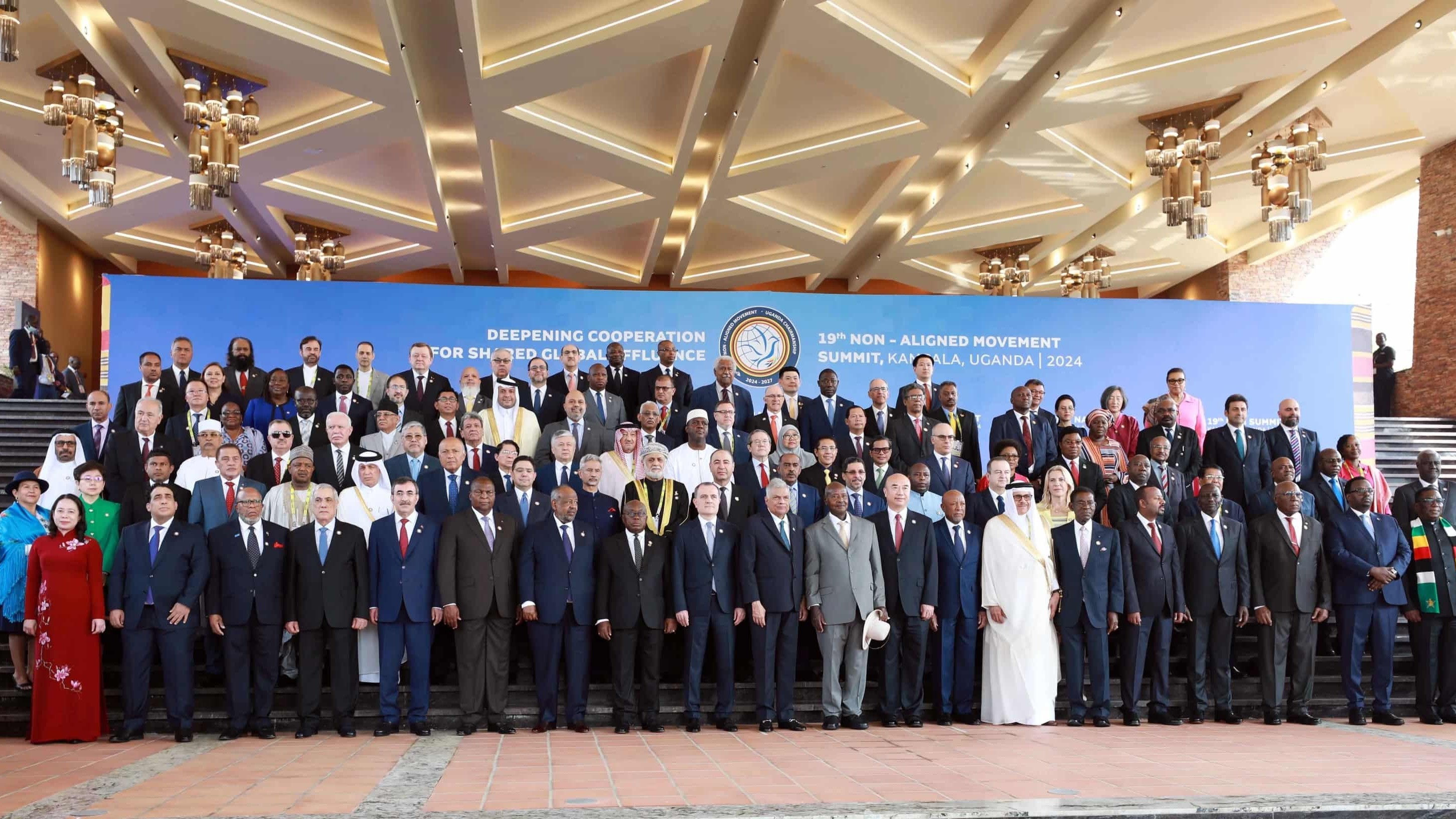 Phó Chủ tịch nước Võ Thị Ánh Xuân tiếp xúc song phương tại Uganda