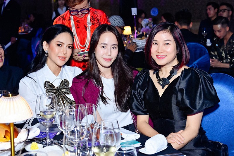 Doanh nhân Lê Hồng Thuỷ Tiên cuốn hút trong mọi khoảnh khắc tại Đẹp Awards 2023 Doanh nhân Lê Hồng Thuỷ Tiên cuốn hút trong mọi khoảnh khắc tại Đẹp Awards 2023