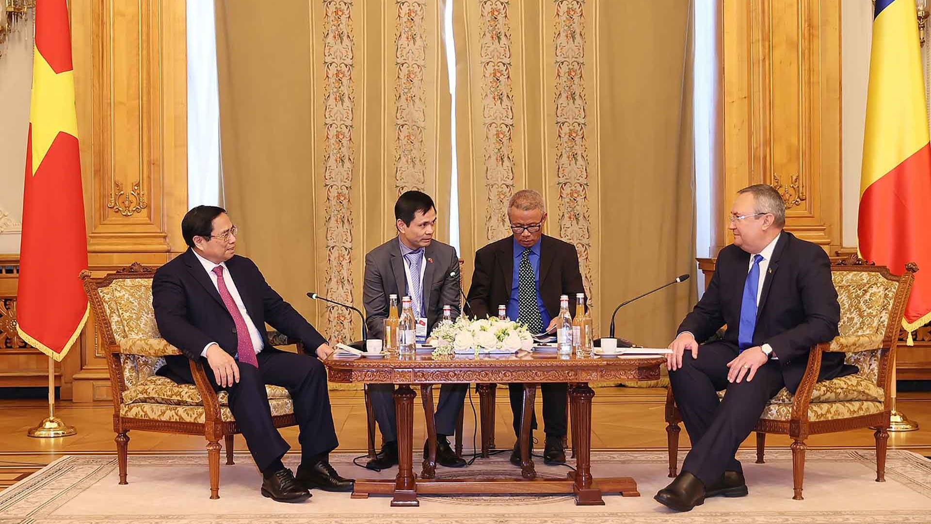 Thắt chặt hơn nữa tình hữu nghị giữa hai dân tộc Việt Nam-Romania