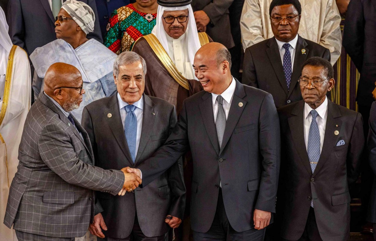 Trung Quốc coi hợp tác Nam-Nam là ưu tiên đối ngoại hàng đầu Trung Quốc coi hợp tác Nam-Nam là ưu tiên đối ngoại hàng đầu