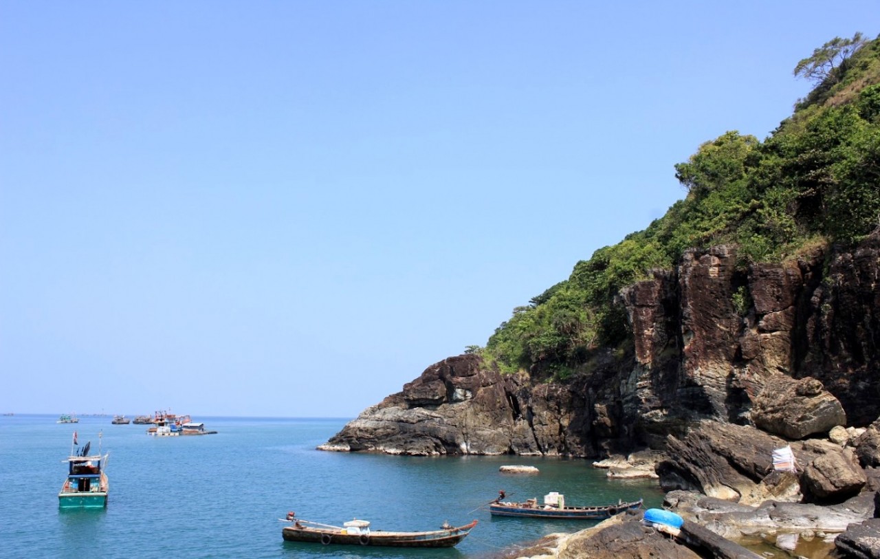 Thắm tình quân dân miền địa đầu Tổ quốc