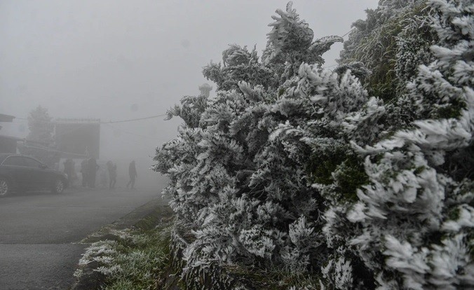 Một số hình ảnh băng giá