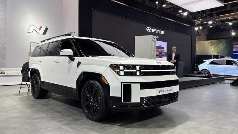 Cận cảnh Hyundai SantaFe NHL Edition 2024 phiên bản giới hạn chỉ 500 xe Cận cảnh Hyundai SantaFe NHL Edition 2024 phiên bản giới hạn chỉ 500 xe