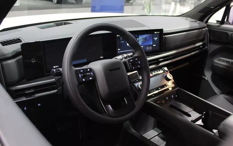 Cận cảnh Hyundai SantaFe NHL Edition 2024 phiên bản giới hạn chỉ 500 xe Cận cảnh Hyundai SantaFe NHL Edition 2024 phiên bản giới hạn chỉ 500 xe