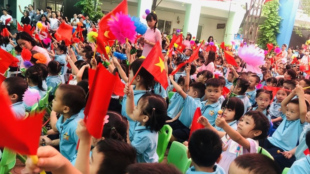 Để xây dựng trường học hạnh phúc, học sinh và giáo viên phải hạnh phúc