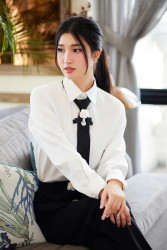 Á hậu Nguyễn Phương Nhi thu hút mọi ánh nhìn bởi nhan sắc trong trẻo