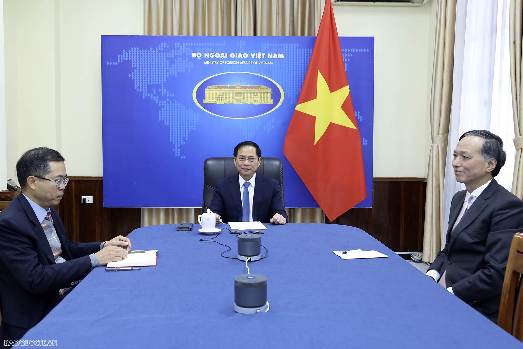 Bộ trưởng Ngoại giao Bùi Thanh Sơn điện đàm với Phó Thủ tướng, Bộ trưởng Ngoại giao New Zealand