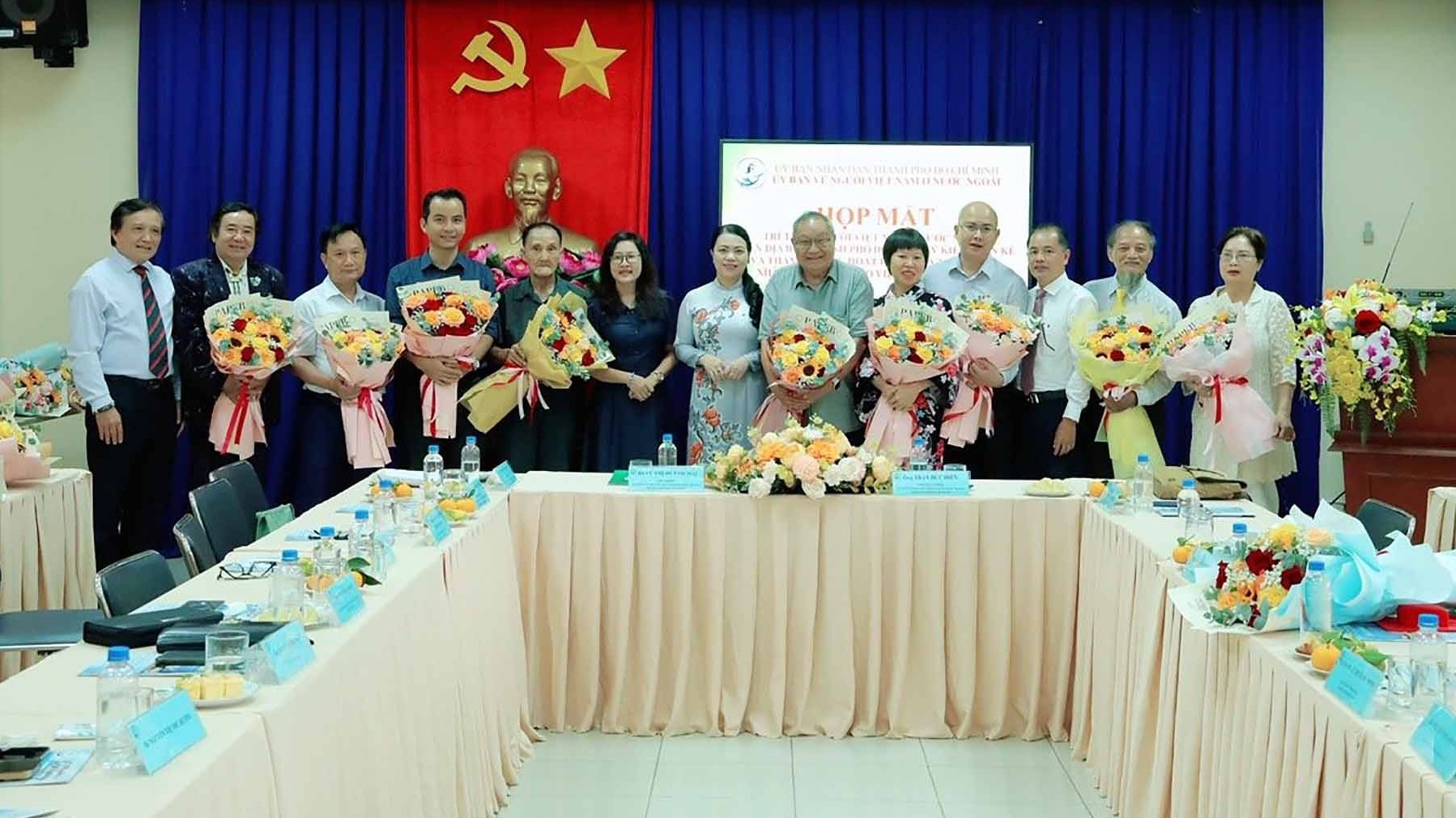 Xuân Quê hương 2024: Ấm áp đón người thân trở về