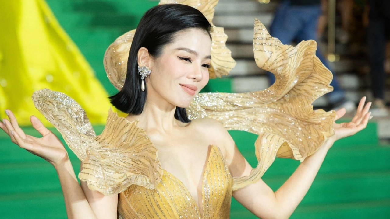 Sao Việt: Ca sĩ Lệ Quyên gợi cảm, siêu mẫu Thanh Hằng thần thái cuốn hút