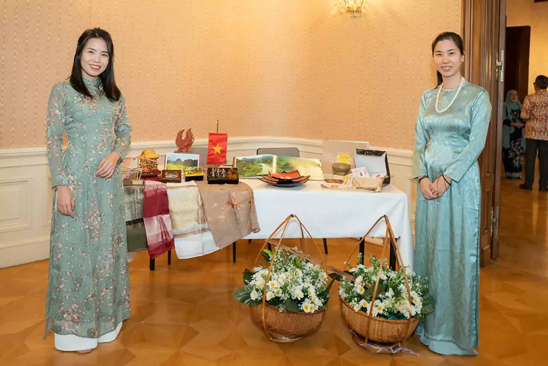 Ủy ban ASEAN tại Vienna thảo luận về phương hướng tăng cường quảng bá hình ảnh