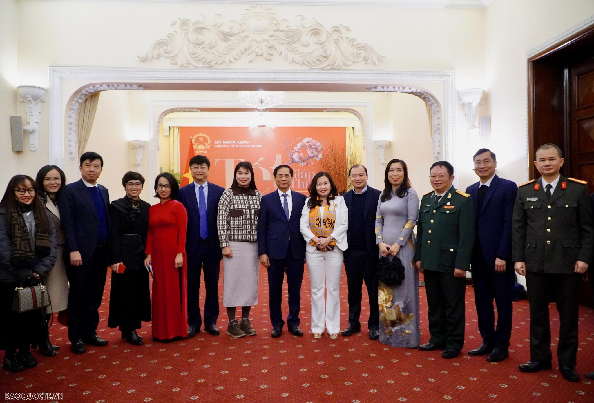 Bộ trưởng Ngoại giao Bùi Thanh Sơn gặp mặt báo chí nhân dịp Tết Giáp Thìn năm 2024