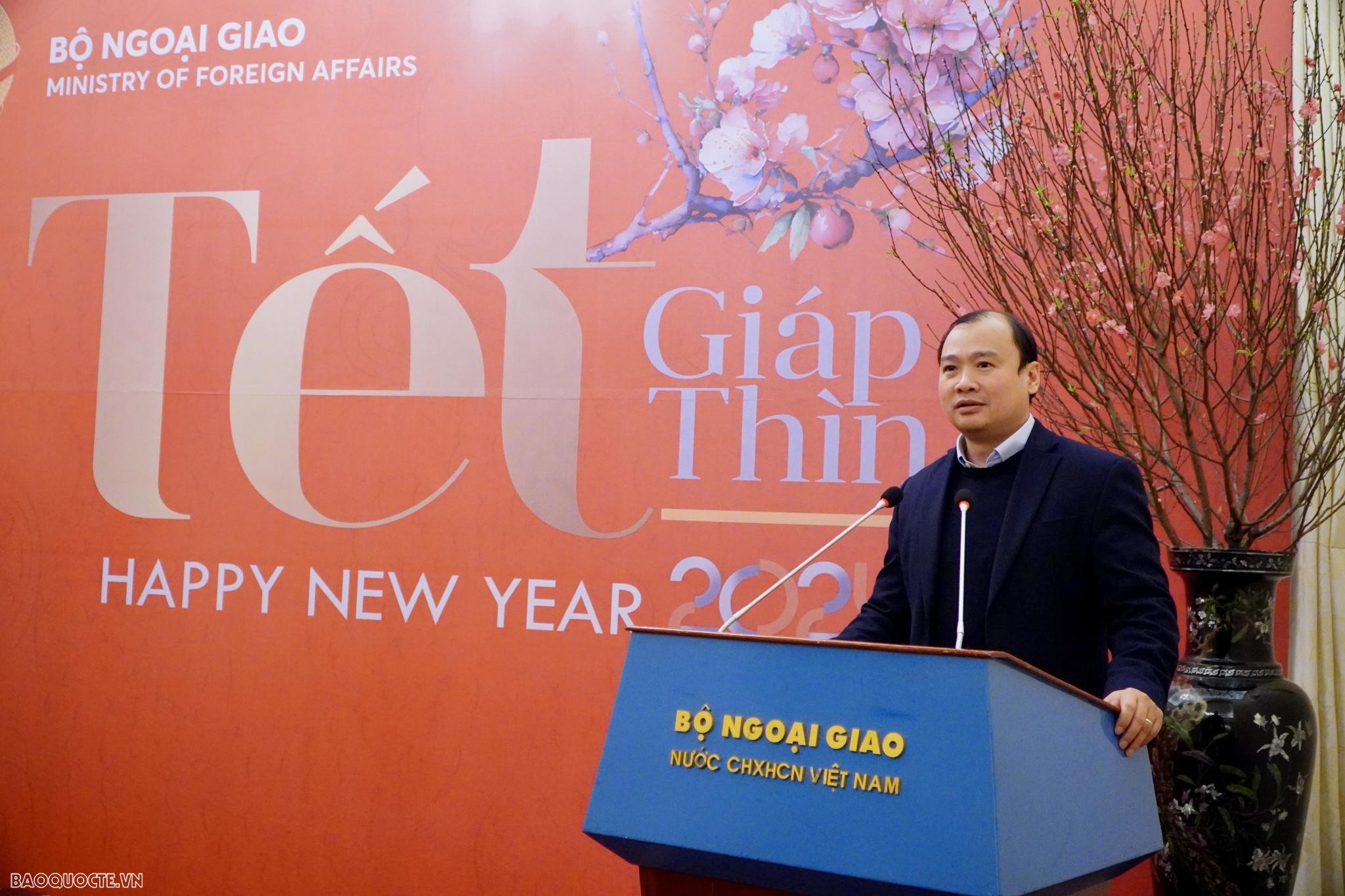 Bộ trưởng Ngoại giao Bùi Thanh Sơn gặp mặt báo chí nhân dịp Tết Giáp Thìn năm 2024