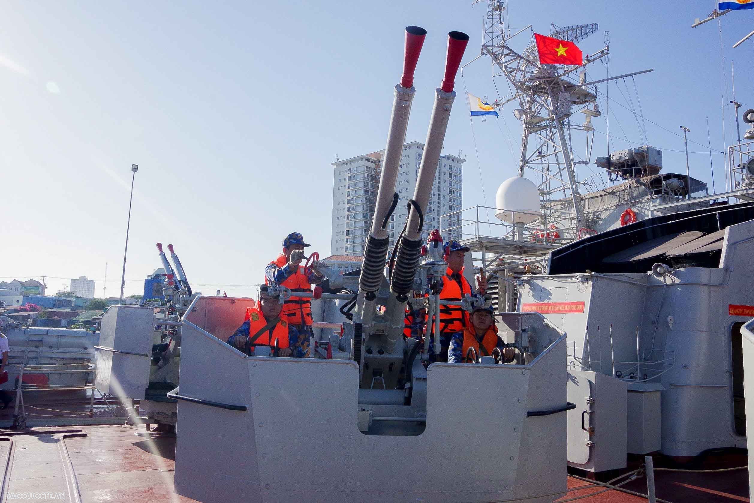 Quân chủng Hải quân kiểm tra công tác sẵn sàng chiến đấu và chuẩn bị đón Tết Nguyên đán 2024 Quân chủng Hải quân kiểm tra công tác sẵn sàng chiến đấu và chuẩn bị đón Tết Nguyên đán 2024