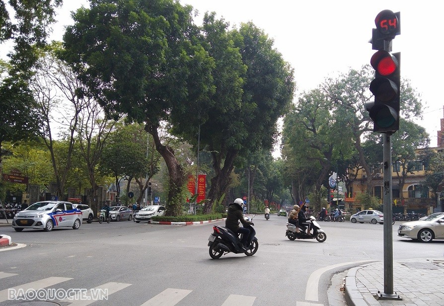 Dự báo thời tiết dịp Tết Giáp Thìn 2024: Miền Bắc có không khí lạnh, Bắc-Trung Trung Bộ có mưa; phía Nam nắng ráo, Đông Nam Bộ nắng nóng cục bộ Dự báo thời tiết dịp Tết Giáp Thìn 2024: Miền Bắc có không khí lạnh, Bắc-Trung Trung Bộ có mưa; phía Nam nắng ráo, Đông Nam Bộ nắng nóng cục bộ