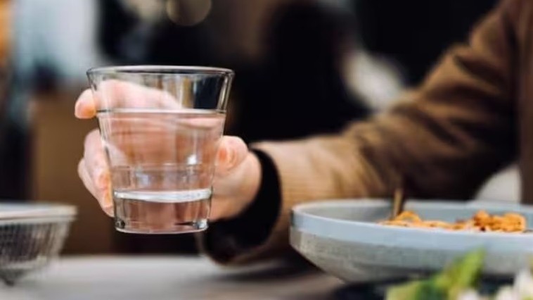 8 cách đơn giản trong ăn uống, sinh hoạt hàng ngày để giảm cân